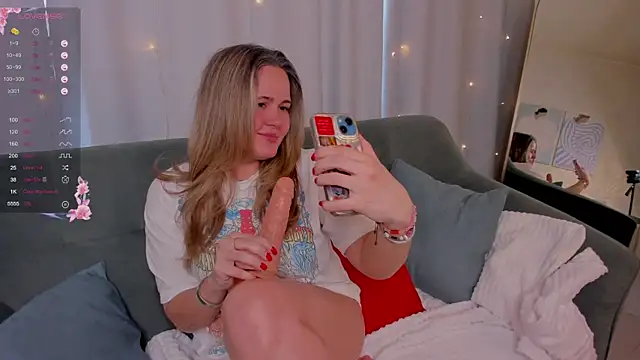 LilyBel online show from 04.05.26