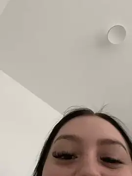 nikkiuk online show from 02.11.26