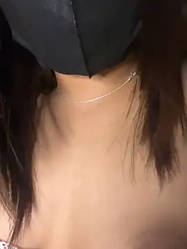 Snapshot of Violin_xue chatting on 02.20.26 Violin xue online show from 02.20.26