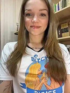 Snapshot of StreetSquirt chatting on 03.02.26 StreetSquirt online show from 03.02.26