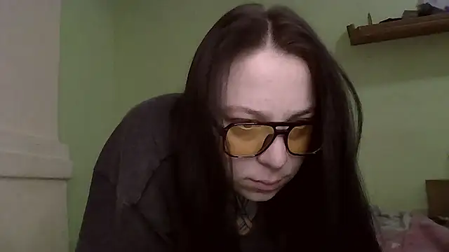 Snapshot of MillaSourety chatting on 02.11.26 MillaSourety online show from 02.11.26