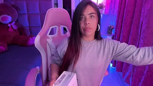 liany taylor online show from 02.25.26