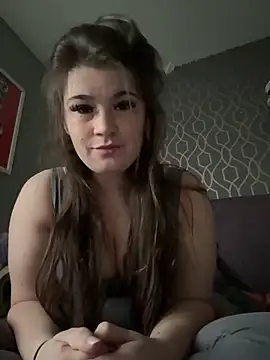 Snapshot of SpicyRed_x chatting on 02.13.26 SpicyRed x online show from 02.13.26