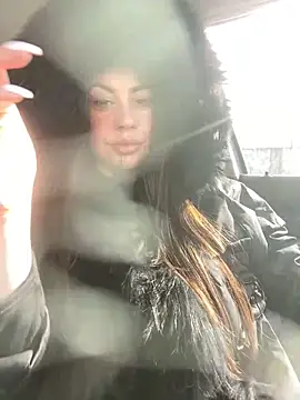 Snapshot of goldengenesdoll chatting on 02.25.26 goldengenesdoll online show from 02.25.26