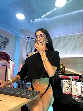 Snapshot of kylliefox_ chatting on 09.25.25 kylliefox online show from 09.25.25