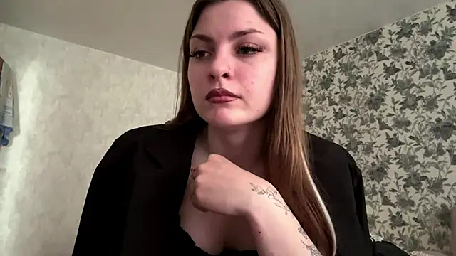 Snapshot of JackiStrum chatting on 04.14.26 JackiStrum online show from 04.14.26