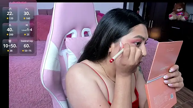 Snapshot of SiennaBloom chatting on 02.11.26 SiennaBloom online show from 02.11.26