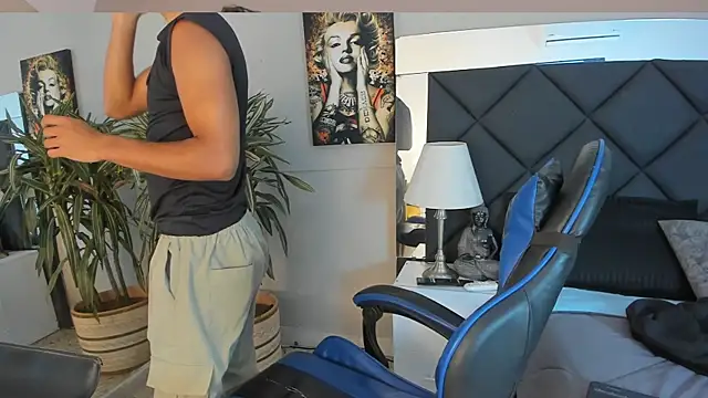 Snapshot of kai_storn chatting on 04.03.26 kai storn online show from 04.03.26