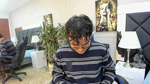 Snapshot of kai_storn chatting on 04.07.26 kai storn online show from 04.07.26