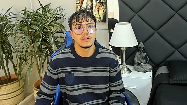 Snapshot of kai_storn chatting on 04.16.26 kai storn online show from 04.16.26