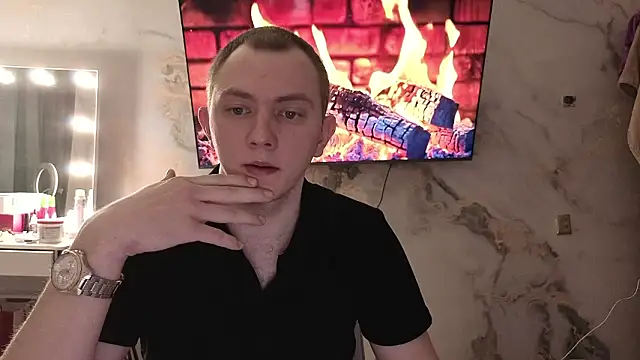 Snapshot of Crystal_Nuts chatting on 03.02.26 Crystal Nuts online show from 03.02.26