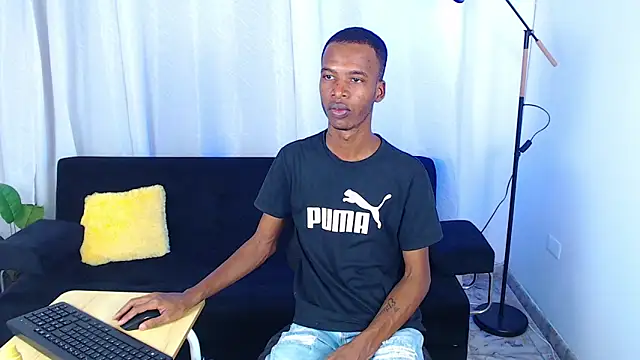 Snapshot of gusy_18 chatting on 02.19.26 gusy 18 online show from 02.19.26