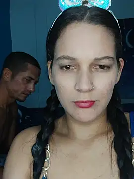 Snapshot of Perla_and_Maikol chatting on 02.17.26 Perla and Maikol online show from 02.17.26