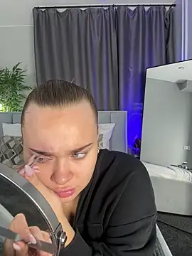 Snapshot of MonicaWestt chatting on 02.24.26 MonicaWestt online show from 02.24.26