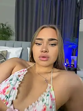 MonicaWestt online show from 05.08.26