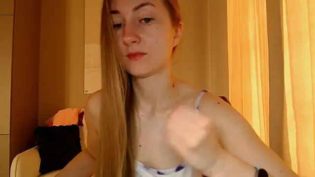BluueSilk online show from 12.25.24