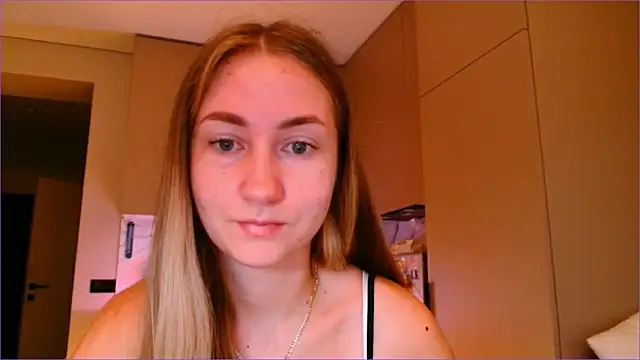 BluueSilk online show from 12.02.25