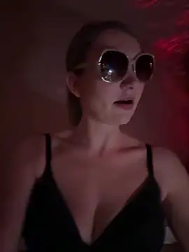 hottogetherNL online show from 02.19.26