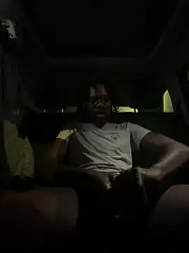 Snapshot of makemestayhard chatting on 02.27.26 makemestayhard online show from 02.27.26