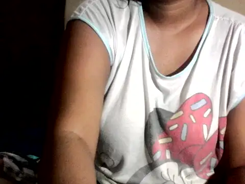 Snapshot of Sakina77 chatting on 04.01.26 Sakina77 online show from 04.01.26