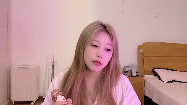 SM JIAJIA ZL online show from 06.23.26