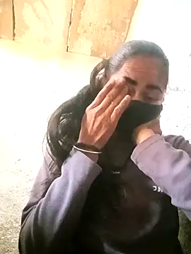 Sunali Bendre online show from 03.21.26