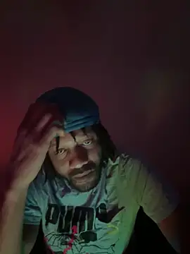 Snapshot of magic_man1085 chatting on 02.03.26 magic man1085 online show from 02.03.26