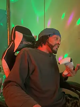 Snapshot of magic_man1085 chatting on 03.13.26 magic man1085 online show from 03.13.26