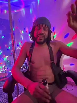 Snapshot of magic_man1085 chatting on 03.22.26 magic man1085 online show from 03.22.26