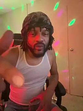 Snapshot of magic_man1085 chatting on 03.27.26 magic man1085 online show from 03.27.26