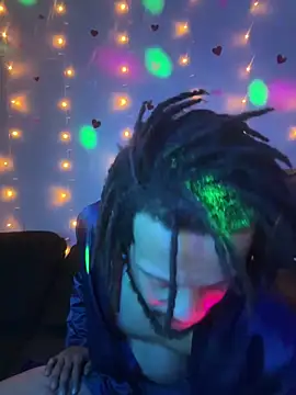 Snapshot of magic_man1085 chatting on 04.04.26 magic man1085 online show from 04.04.26