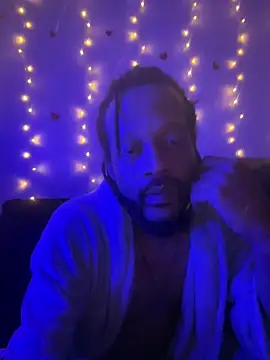 Snapshot of magic_man1085 chatting on 04.15.26 magic man1085 online show from 04.15.26