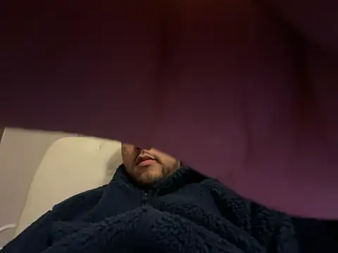 Snapshot of latinocalientehot chatting on 02.01.26 latinocalientehot online show from 02.01.26