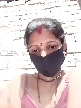 Snapshot of Divya-11431 chatting on 02.10.26 Divya-11431 online show from 02.10.26