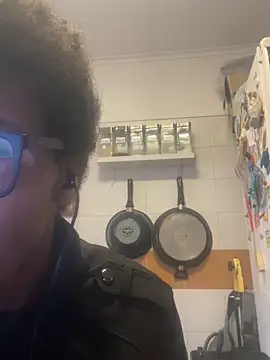 ELPikaPreta online show from 02.15.26