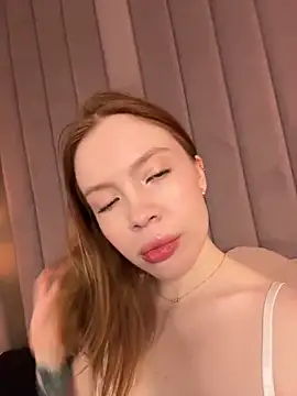 Snapshot of Lily_Dalton chatting on 03.12.26 Lily Dalton online show from 03.12.26