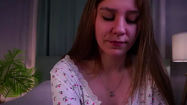 Snapshot of ShantellAngulo chatting on 02.04.26 ShantellAngulo online show from 02.04.26