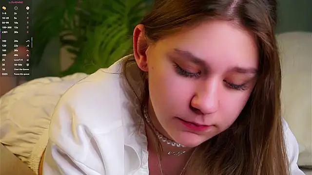 Snapshot of ShantellAngulo chatting on 02.17.26 ShantellAngulo online show from 02.17.26