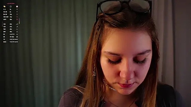 Snapshot of ShantellAngulo chatting on 04.13.26 ShantellAngulo online show from 04.13.26