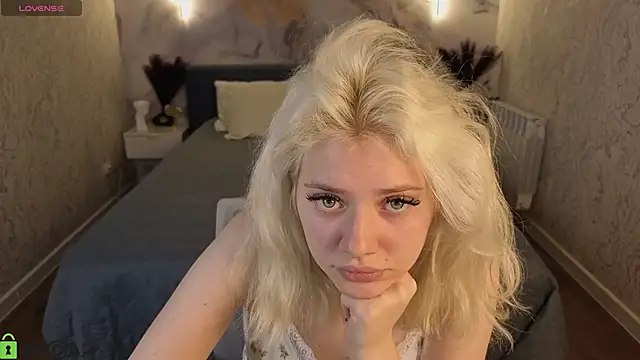 Kate Krose online show from 02.14.26