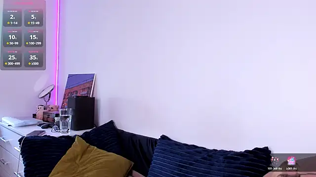 Snapshot of miabellee_ chatting on 04.16.26 miabellee online show from 04.16.26