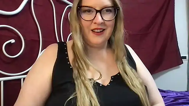 Snapshot of MissCharlotteXx chatting on 02.27.26 MissCharlotteXx online show from 02.27.26