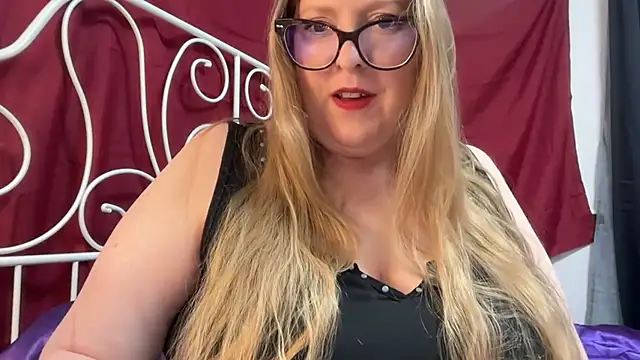 MissCharlotteXx online show from 04.10.26