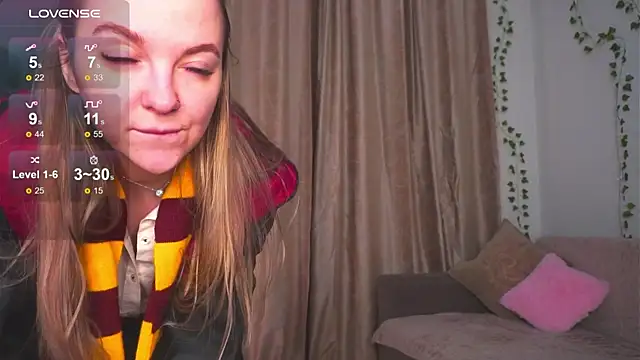 Snapshot of AricaPetties chatting on 02.07.26 AricaPetties online show from 02.07.26