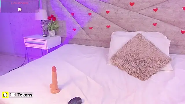 Sara Rossi   online show from 02.17.26