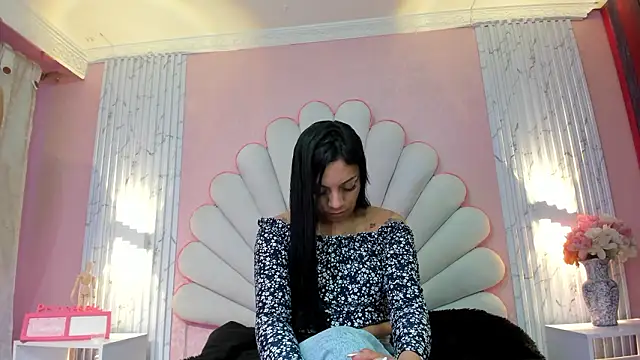 Snapshot of Kateemos chatting on 03.05.26 Kateemos online show from 03.05.26