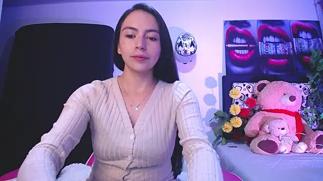 Snapshot of lika_little0 chatting on 06.10.26 lika little0 online show from 06.10.26
