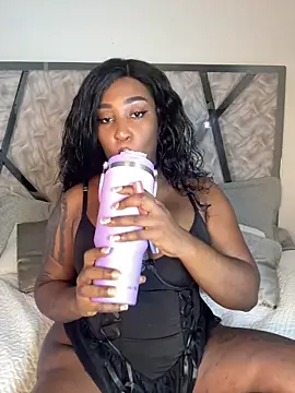 Denise wolfe21 online show from 02.05.26