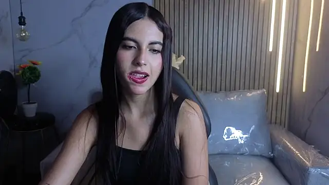 Perla lovely  online show from 05.27.26