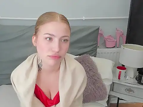 KattyXLovely online show from 02.09.26